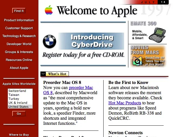 La pagina di benvenuto del sito Web Apple in un formato a 2 colonne - era degli anni '90